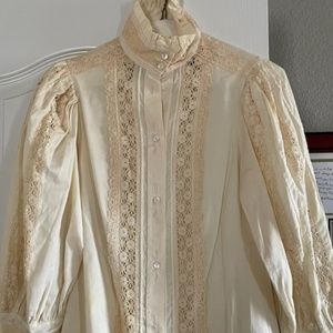 LAURA ASHLEY Vintage Victorian/Edwardian Style High Pie-Crust Frill Neck Cotton